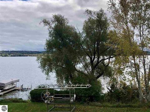 6900 E Kelenski Dr, Cedar, MI 49621 photo 26