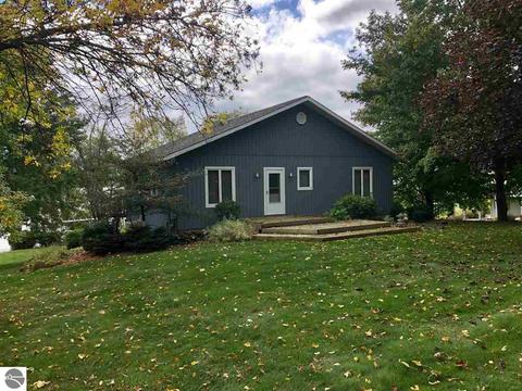 6900 E Kelenski Dr, Cedar, MI 49621 photo 23