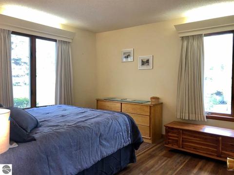 6900 E Kelenski Dr, Cedar, MI 49621 photo 14