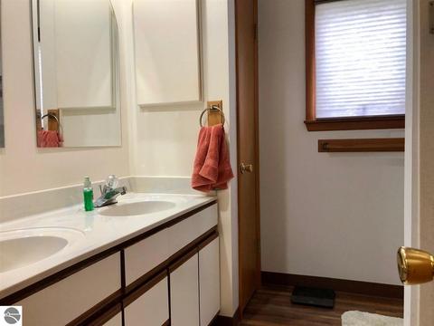 6900 E Kelenski Dr, Cedar, MI 49621 photo 11