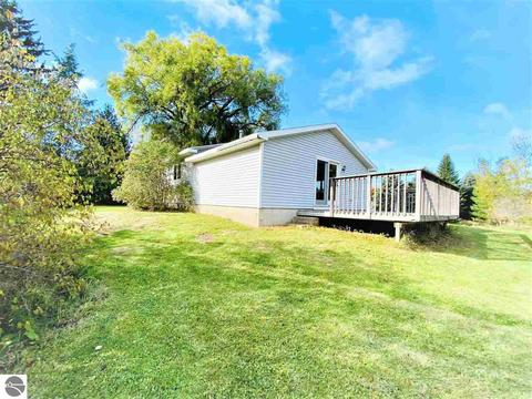 331 White St, Elberta, MI 49628 photo 37