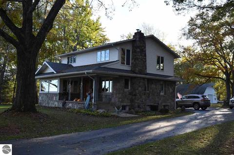 901 Kenyon Rd, Lupton, MI 48635 photo 5