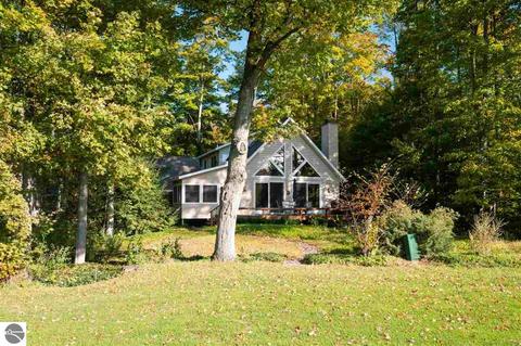 4495 S Hemlock, Cedar, MI 49621 photo 4