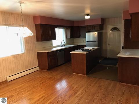 2218 E Pickard Rd, Mount Pleasant, MI 48858 photo 5