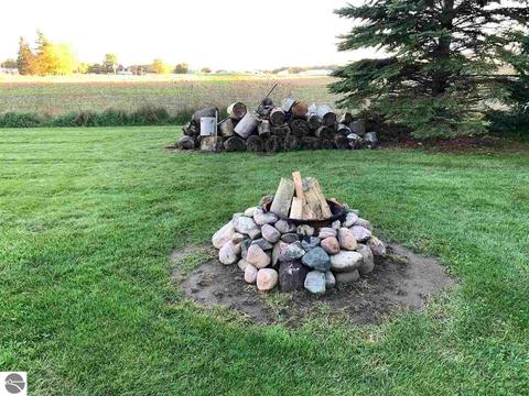 9820 S Wise Rd, Shepherd, MI 48883 photo 9