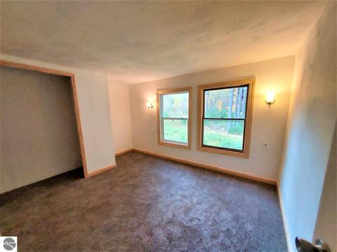 899 E 16 Rd, Mesick, MI 49668 photo 18