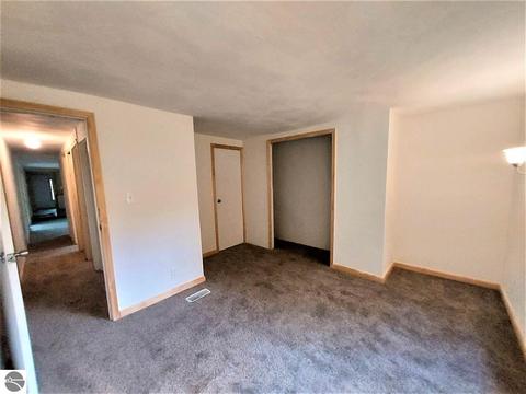 899 E 16 Rd, Mesick, MI 49668 photo 19