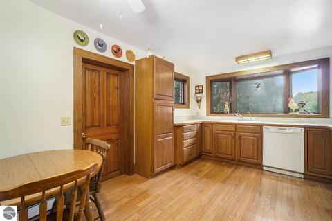 13077 S Solon Rd, Cedar, MI 49621 photo 7
