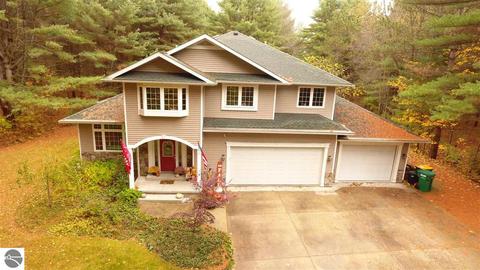 1696 Ann St, Gladwin, MI 48624 photo 1