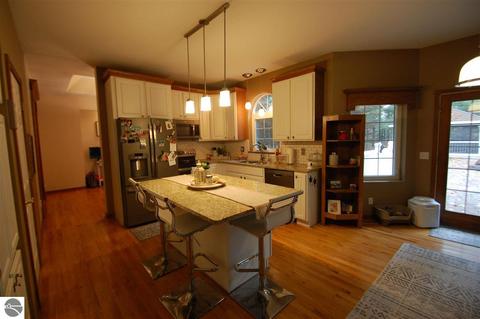 1696 Ann St, Gladwin, MI 48624 photo 8