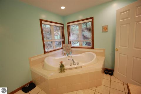 1696 Ann St, Gladwin, MI 48624 photo 33