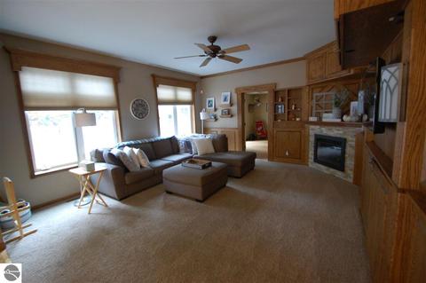 1696 Ann St, Gladwin, MI 48624 photo 9