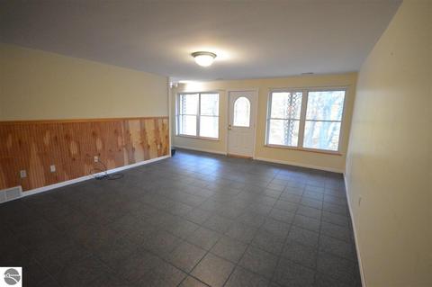 4019 S Bluff Cir, Cedar, MI 49621 photo 22