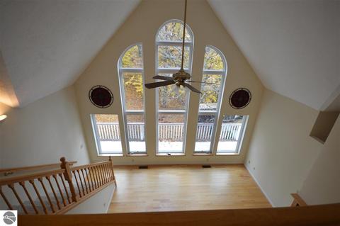 4019 S Bluff Cir, Cedar, MI 49621 photo 3