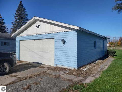 620 Burt St, Au Gres, MI 48703 photo 3