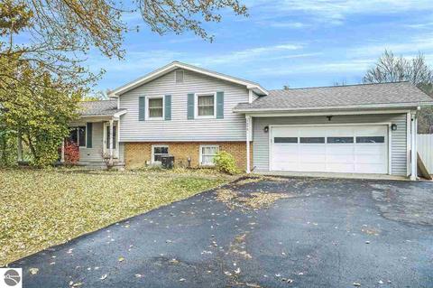 5698 Apple Valley Rd, Williamsburg, MI 49690 photo 35