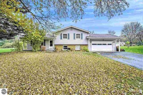 5698 Apple Valley Rd, Williamsburg, MI 49690 photo 34