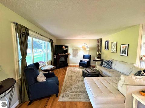 5698 Apple Valley Rd, Williamsburg, MI 49690 photo 4