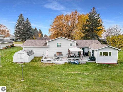 5698 Apple Valley Rd, Williamsburg, MI 49690 photo 24