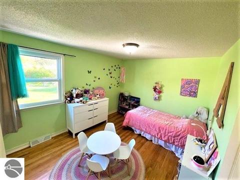 5698 Apple Valley Rd, Williamsburg, MI 49690 photo 14