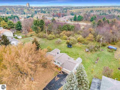 5698 Apple Valley Rd, Williamsburg, MI 49690 photo 31