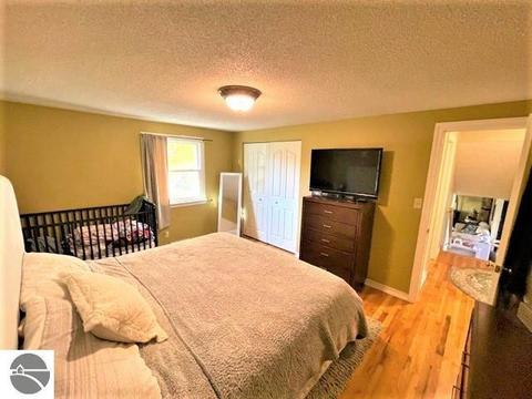 5698 Apple Valley Rd, Williamsburg, MI 49690 photo 13