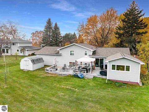 5698 Apple Valley Rd, Williamsburg, MI 49690 photo 25