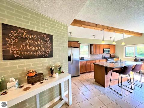 5698 Apple Valley Rd, Williamsburg, MI 49690 photo 1