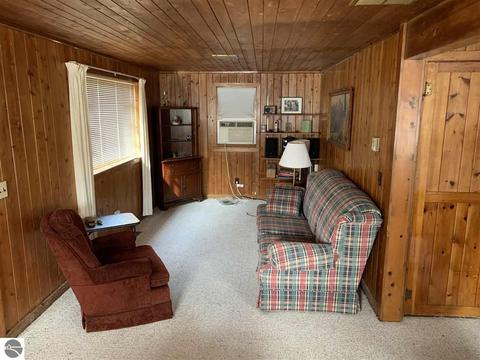 4427 Wright Rd, Bellaire, MI 49615 photo 5
