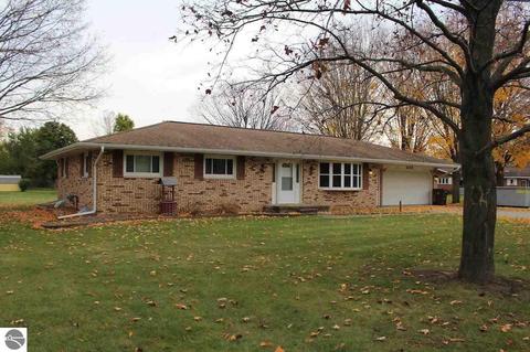 405 S Chippewa St, Shepherd, MI 48883 photo 1