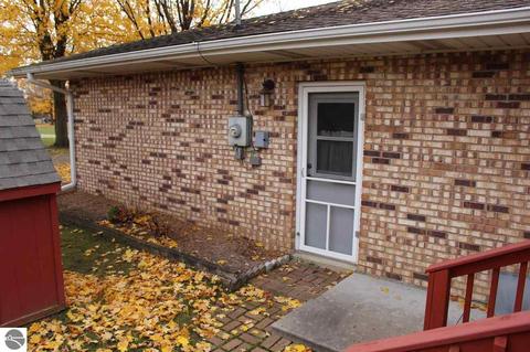 405 S Chippewa St, Shepherd, MI 48883 photo 32