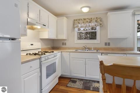 1903 Outer Dr, Interlochen, MI 49643 photo 9