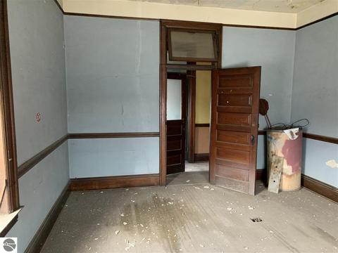 100 E Cedar St, Standish, MI 48658 photo 8