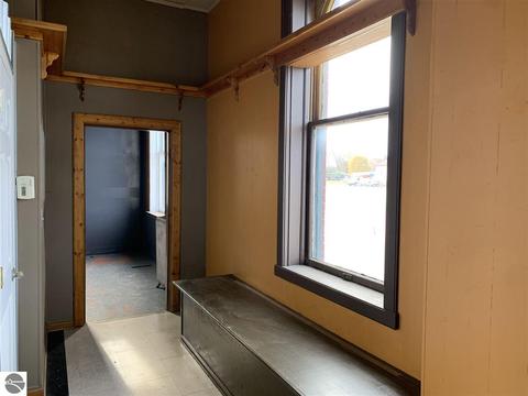 100 E Cedar St, Standish, MI 48658 photo 15