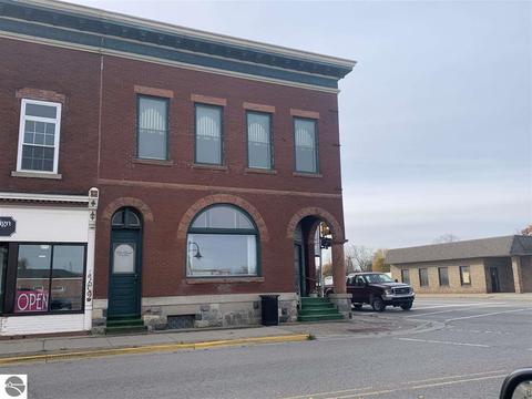 100 E Cedar St, Standish, MI 48658 photo 2