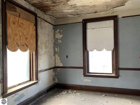 100 E Cedar St, Standish, MI 48658 photo 9