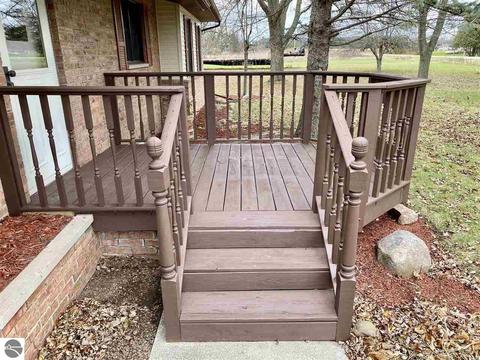 3245 E Siebert Rd, Midland, MI 48642 photo 8