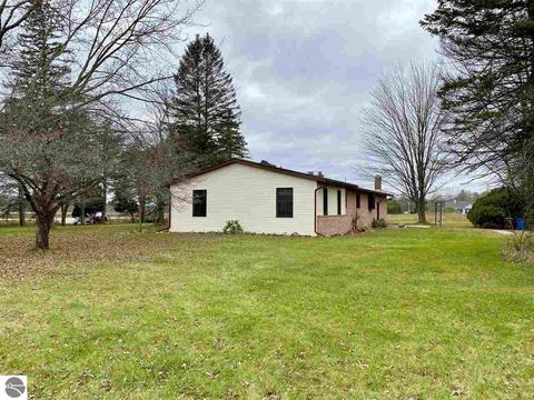 3245 E Siebert Rd, Midland, MI 48642 photo 5