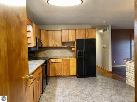3245 E Siebert Rd, Midland, MI 48642 photo 13