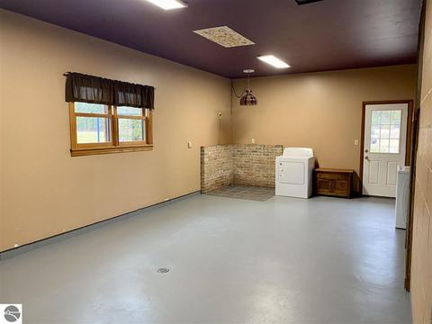 3245 E Siebert Rd, Midland, MI 48642 photo 43