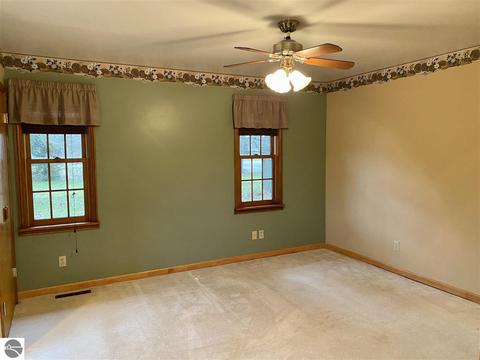 3245 E Siebert Rd, Midland, MI 48642 photo 35