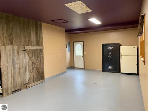 3245 E Siebert Rd, Midland, MI 48642 photo 44