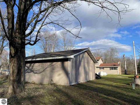 2877 Johnson Dr, Standish, MI 48658 photo 39