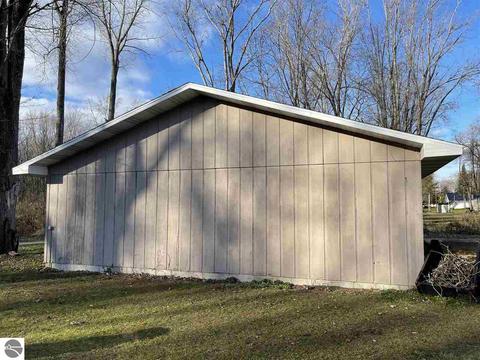 2877 Johnson Dr, Standish, MI 48658 photo 40