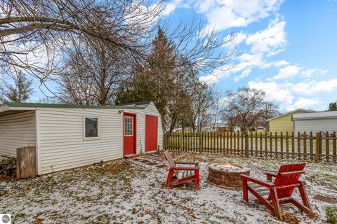 129 E Cottage, Shepherd, MI 48883 photo 23