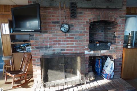 985 Crescent Ave, Au Gres, MI 48703 photo 8