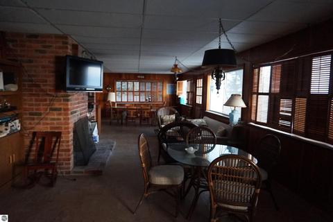 985 Crescent Ave, Au Gres, MI 48703 photo 7