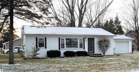 118 Dearing Dr, Shepherd, MI 48883 photo 2