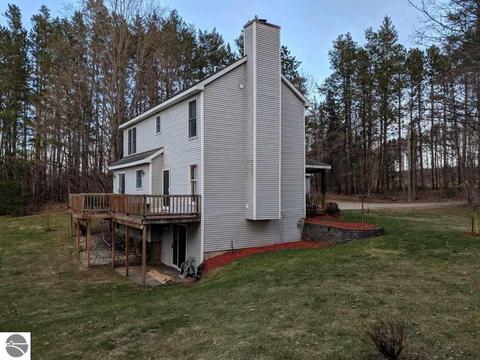 9931 E 22 Rd, Manton, MI 49663 photo 6