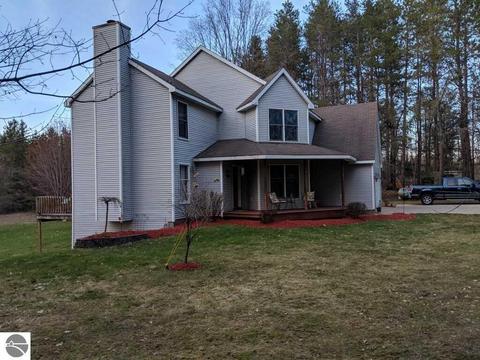 9931 E 22 Rd, Manton, MI 49663 photo 4